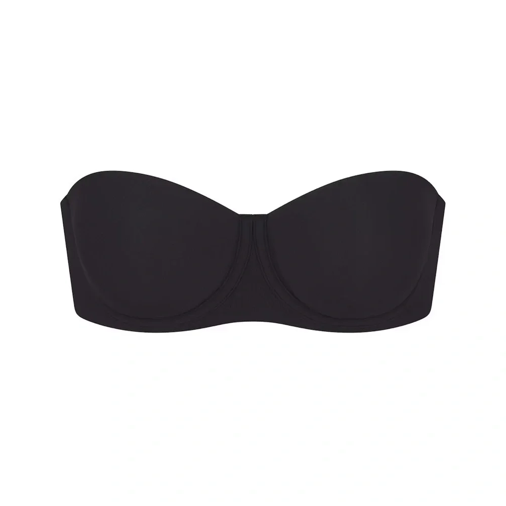 SKIMS Fits Everybody Strapless Bra - Picture 9 of 13